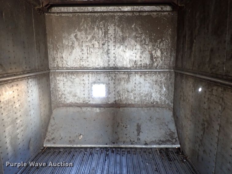 image for item DC1463 2002 Guthrie Wilkens GWFT50 walking floor trailer