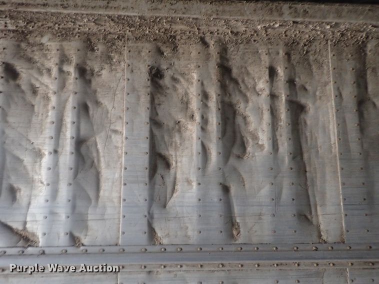 image for item DC1463 2002 Guthrie Wilkens GWFT50 walking floor trailer