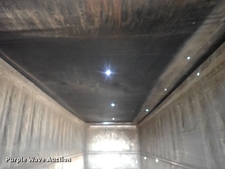 image for item DC1463 2002 Guthrie Wilkens GWFT50 walking floor trailer