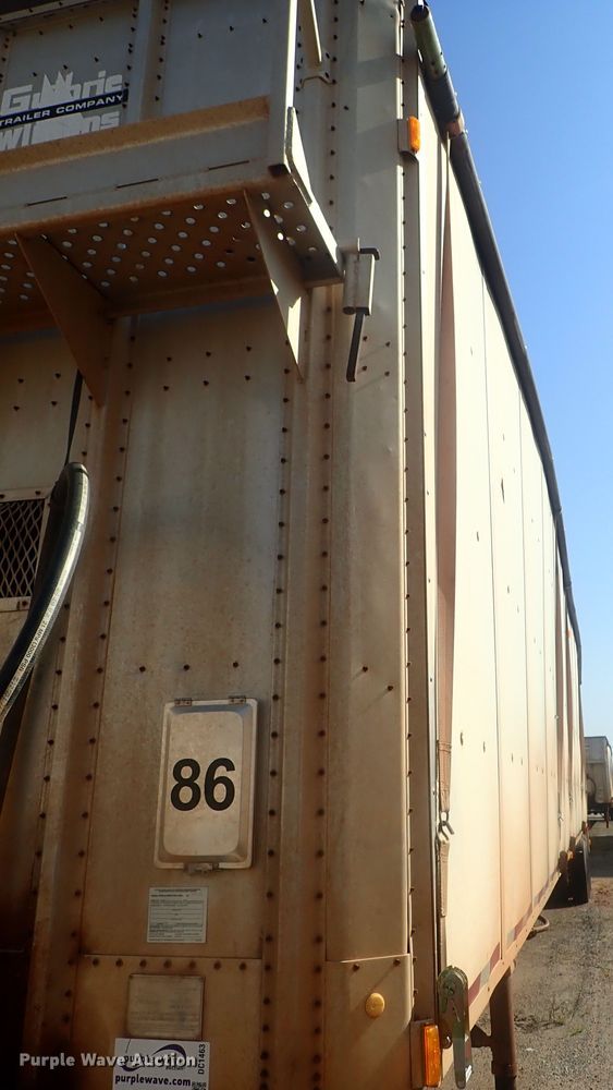 image for item DC1463 2002 Guthrie Wilkens GWFT50 walking floor trailer