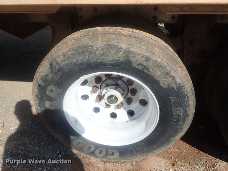 image for item DC1463 2002 Guthrie Wilkens GWFT50 walking floor trailer