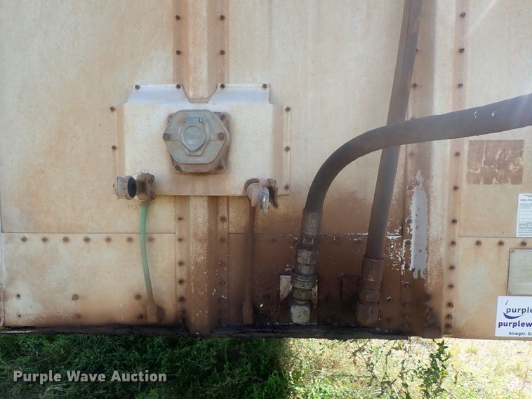 image for item DC1464 2002 Guthrie Wilkens GWFT50 walking floor trailer