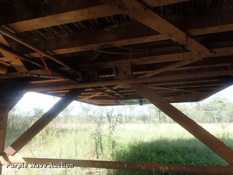 image for item DC1464 2002 Guthrie Wilkens GWFT50 walking floor trailer