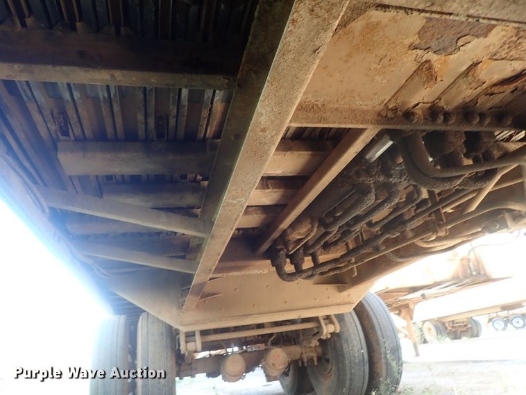 image for item DC1464 2002 Guthrie Wilkens GWFT50 walking floor trailer