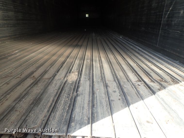 image for item DC1464 2002 Guthrie Wilkens GWFT50 walking floor trailer