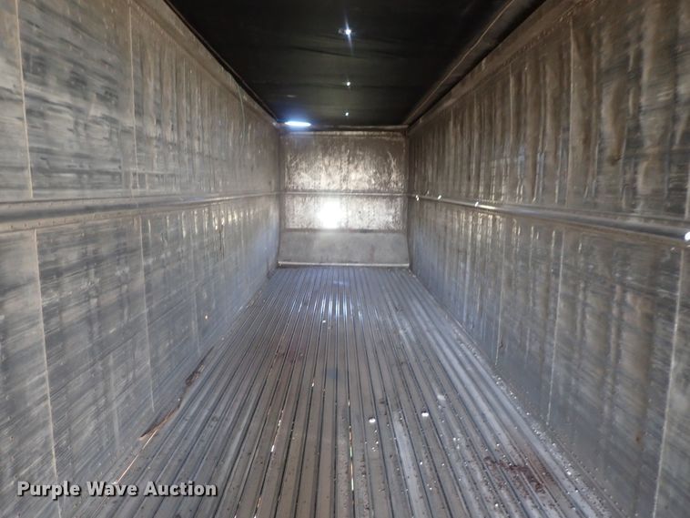 image for item DC1464 2002 Guthrie Wilkens GWFT50 walking floor trailer