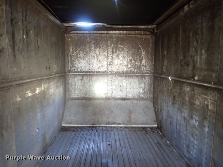 image for item DC1464 2002 Guthrie Wilkens GWFT50 walking floor trailer