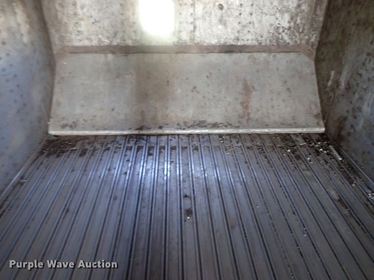 image for item DC1464 2002 Guthrie Wilkens GWFT50 walking floor trailer