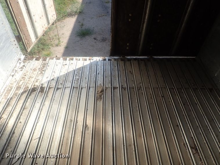 image for item DC1464 2002 Guthrie Wilkens GWFT50 walking floor trailer