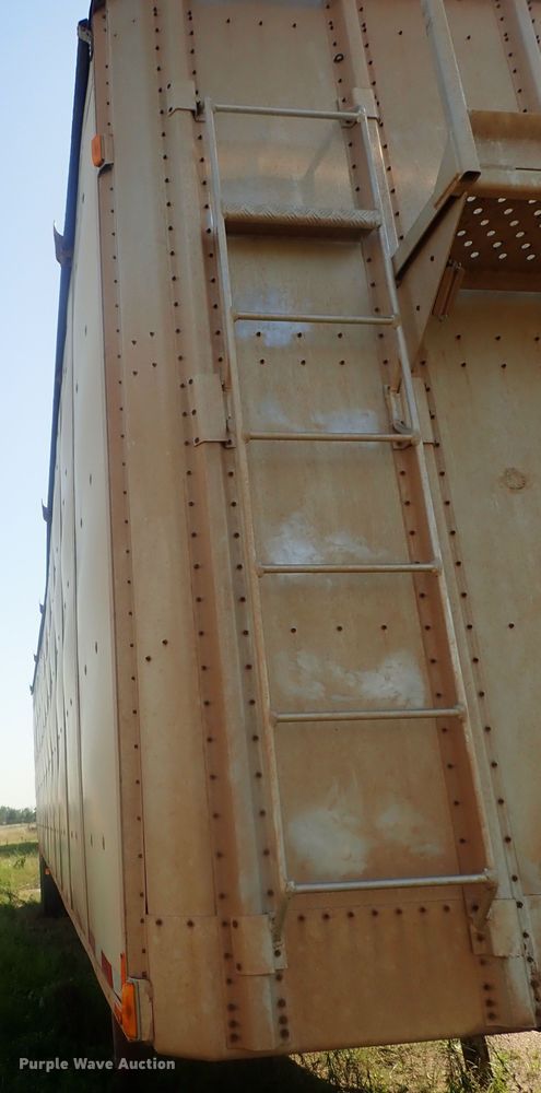 image for item DC1464 2002 Guthrie Wilkens GWFT50 walking floor trailer