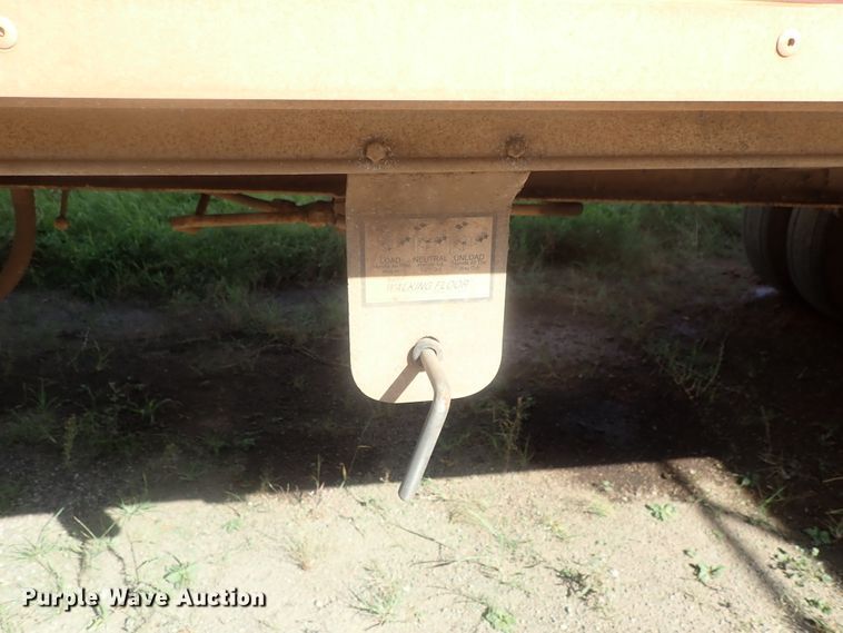 image for item DC1464 2002 Guthrie Wilkens GWFT50 walking floor trailer