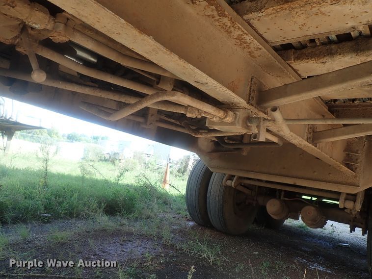 image for item DC1464 2002 Guthrie Wilkens GWFT50 walking floor trailer