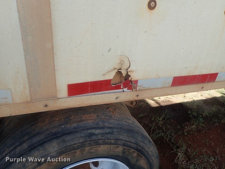 image for item DC1464 2002 Guthrie Wilkens GWFT50 walking floor trailer