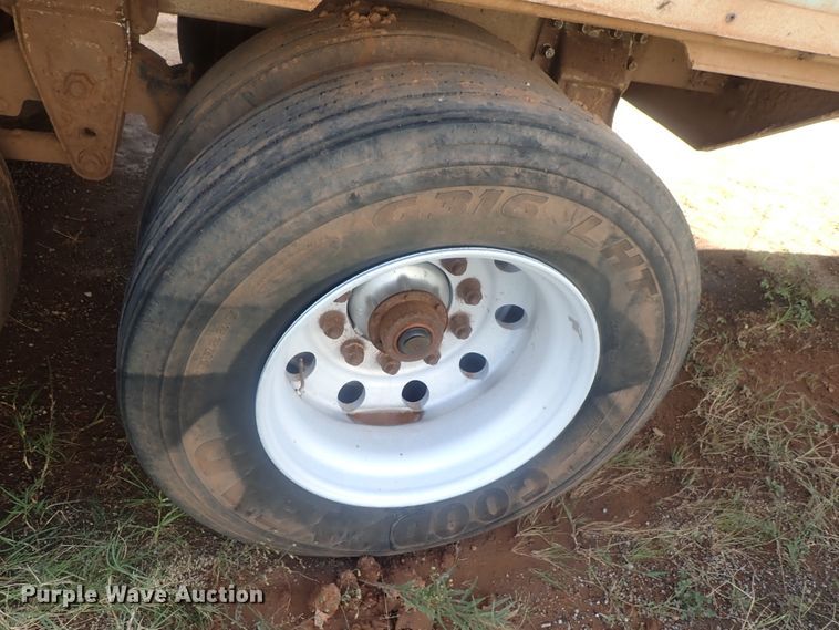 image for item DC1464 2002 Guthrie Wilkens GWFT50 walking floor trailer