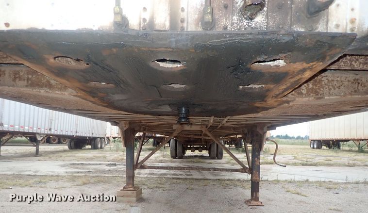 image for item DC1465 2002 Guthrie Wilkens GWFT50 walking floor trailer