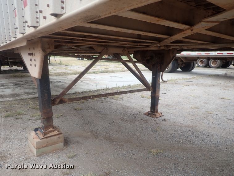 image for item DC1465 2002 Guthrie Wilkens GWFT50 walking floor trailer