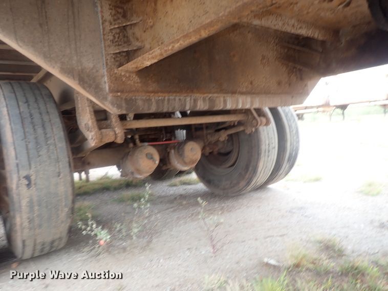 image for item DC1465 2002 Guthrie Wilkens GWFT50 walking floor trailer