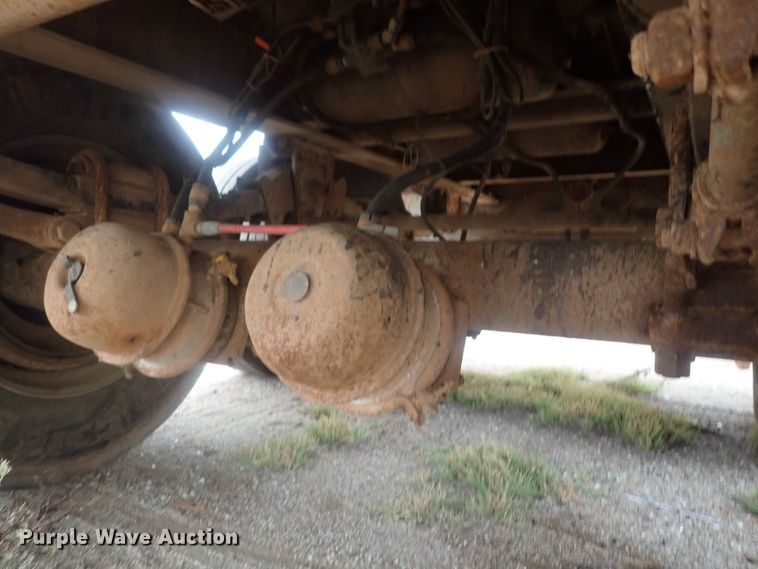 image for item DC1465 2002 Guthrie Wilkens GWFT50 walking floor trailer