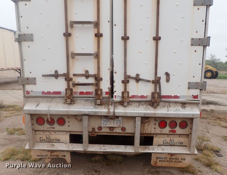 image for item DC1465 2002 Guthrie Wilkens GWFT50 walking floor trailer