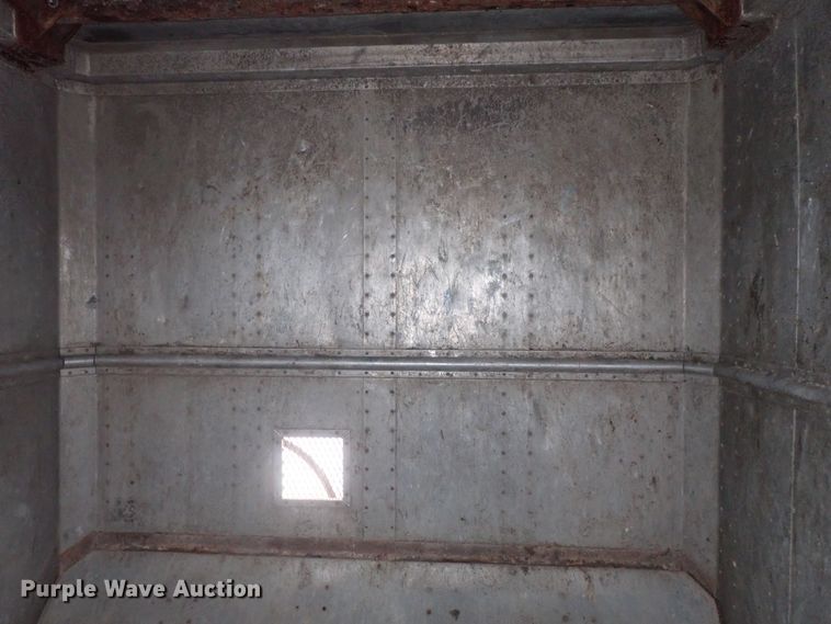 image for item DC1465 2002 Guthrie Wilkens GWFT50 walking floor trailer