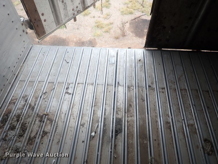 image for item DC1465 2002 Guthrie Wilkens GWFT50 walking floor trailer