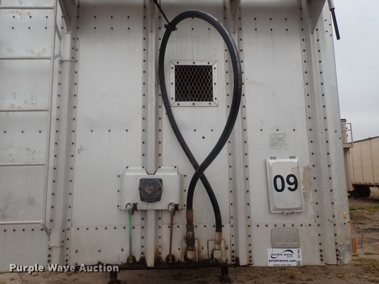 image for item DC1466 2002 Guthrie Wilkens GWFT50 walking floor trailer