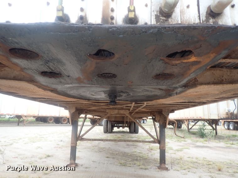 image for item DC1466 2002 Guthrie Wilkens GWFT50 walking floor trailer