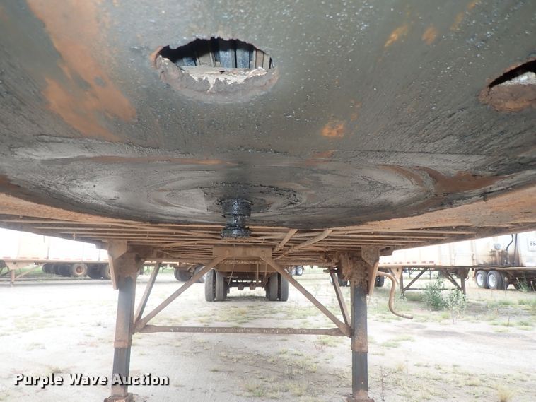 image for item DC1466 2002 Guthrie Wilkens GWFT50 walking floor trailer