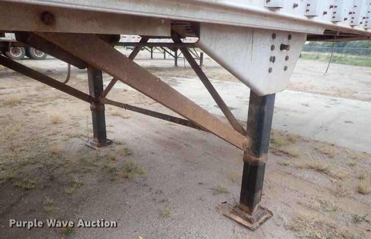 image for item DC1466 2002 Guthrie Wilkens GWFT50 walking floor trailer