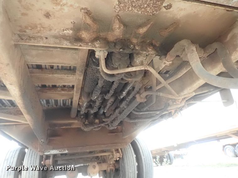 image for item DC1466 2002 Guthrie Wilkens GWFT50 walking floor trailer