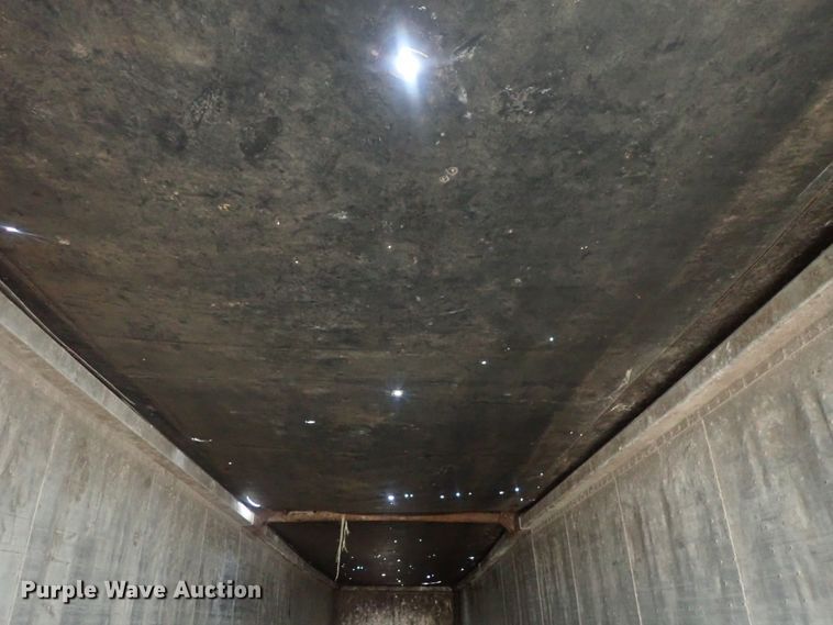 image for item DC1466 2002 Guthrie Wilkens GWFT50 walking floor trailer