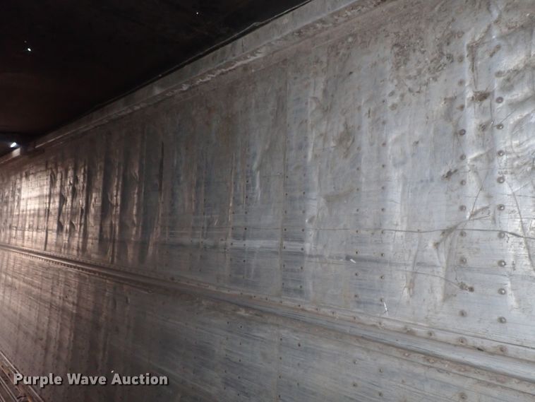 image for item DC1466 2002 Guthrie Wilkens GWFT50 walking floor trailer