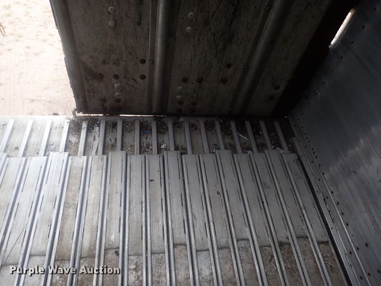 image for item DC1466 2002 Guthrie Wilkens GWFT50 walking floor trailer