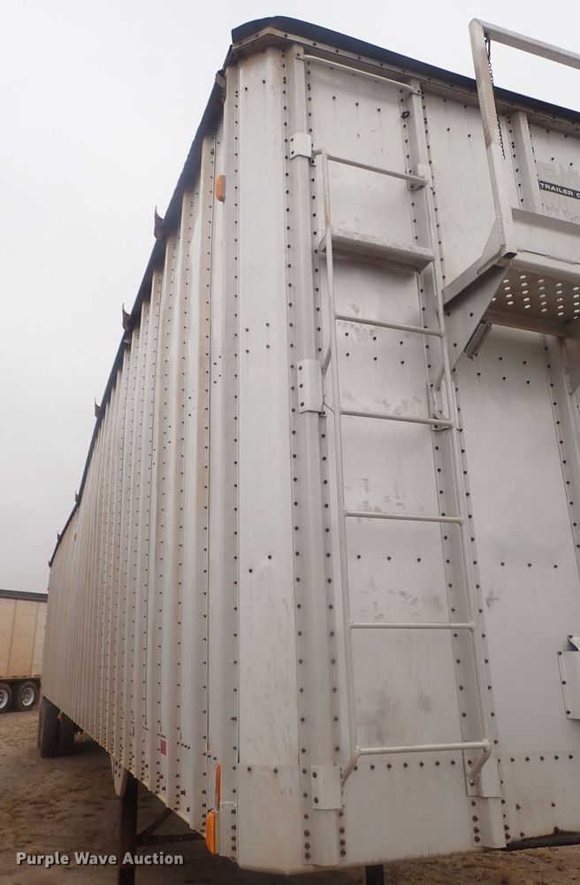 image for item DC1466 2002 Guthrie Wilkens GWFT50 walking floor trailer