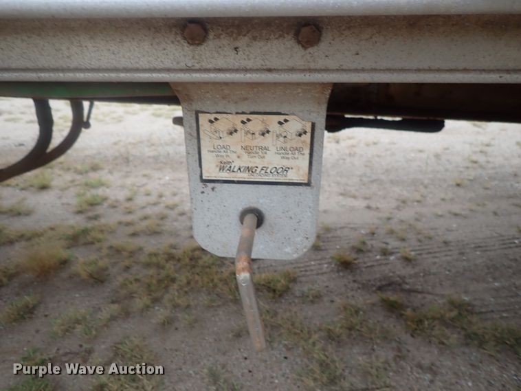 image for item DC1466 2002 Guthrie Wilkens GWFT50 walking floor trailer