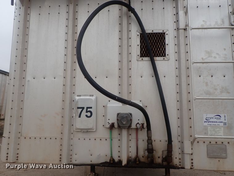 image for item DC1467 2002 Guthrie Wilkens GWFT50 walking floor trailer