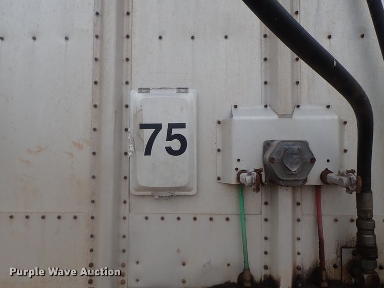 image for item DC1467 2002 Guthrie Wilkens GWFT50 walking floor trailer