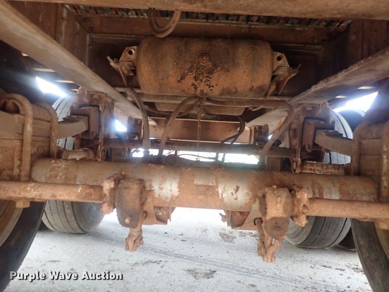 image for item DC1467 2002 Guthrie Wilkens GWFT50 walking floor trailer