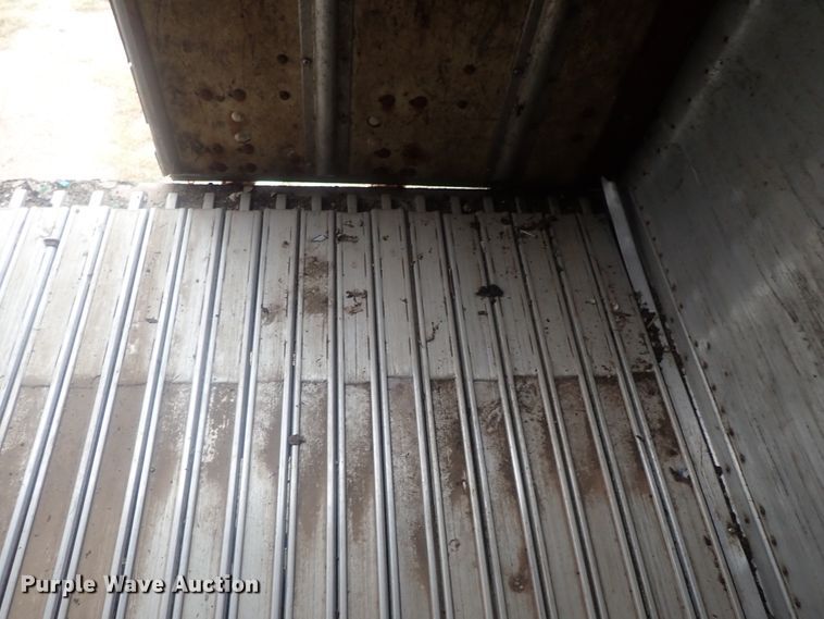 image for item DC1467 2002 Guthrie Wilkens GWFT50 walking floor trailer