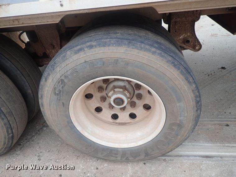 image for item DC1467 2002 Guthrie Wilkens GWFT50 walking floor trailer