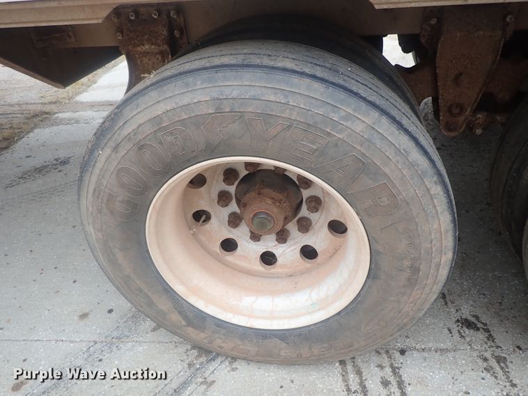 image for item DC1467 2002 Guthrie Wilkens GWFT50 walking floor trailer