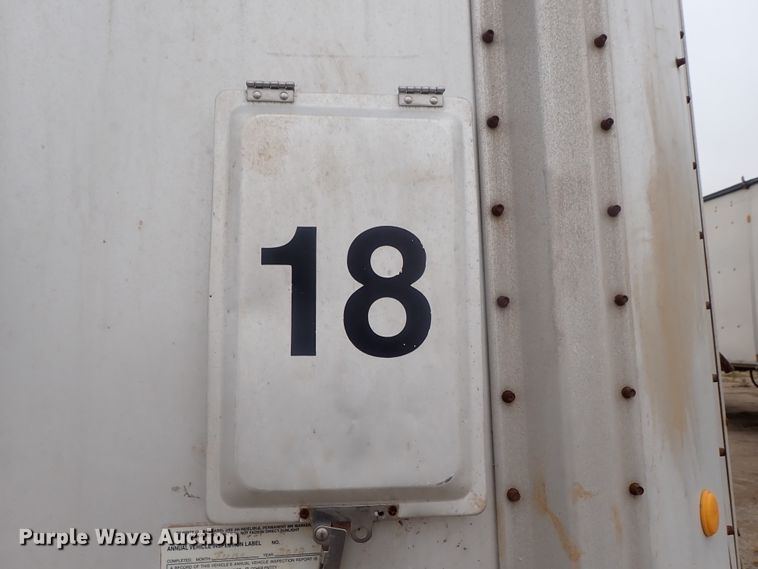 image for item DC1468 2002 Guthrie Wilkens GWFT50 walking floor trailer