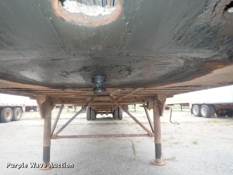 image for item DC1468 2002 Guthrie Wilkens GWFT50 walking floor trailer