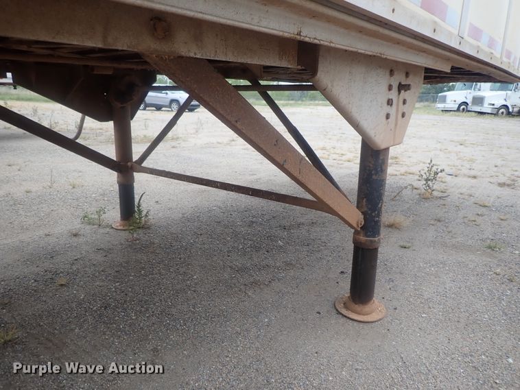 image for item DC1468 2002 Guthrie Wilkens GWFT50 walking floor trailer