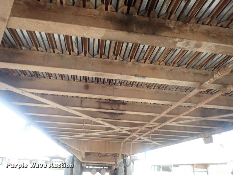 image for item DC1468 2002 Guthrie Wilkens GWFT50 walking floor trailer