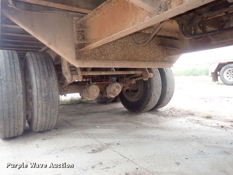 image for item DC1468 2002 Guthrie Wilkens GWFT50 walking floor trailer