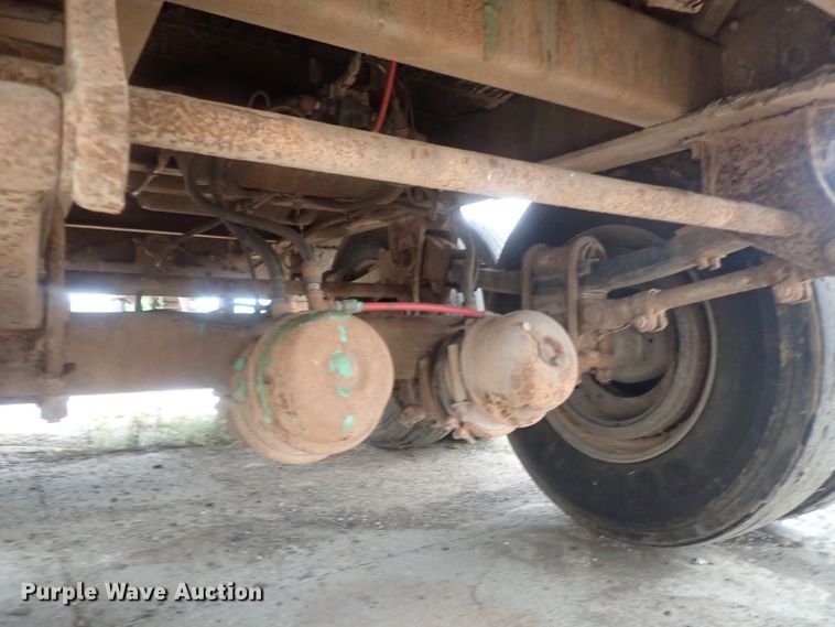 image for item DC1468 2002 Guthrie Wilkens GWFT50 walking floor trailer