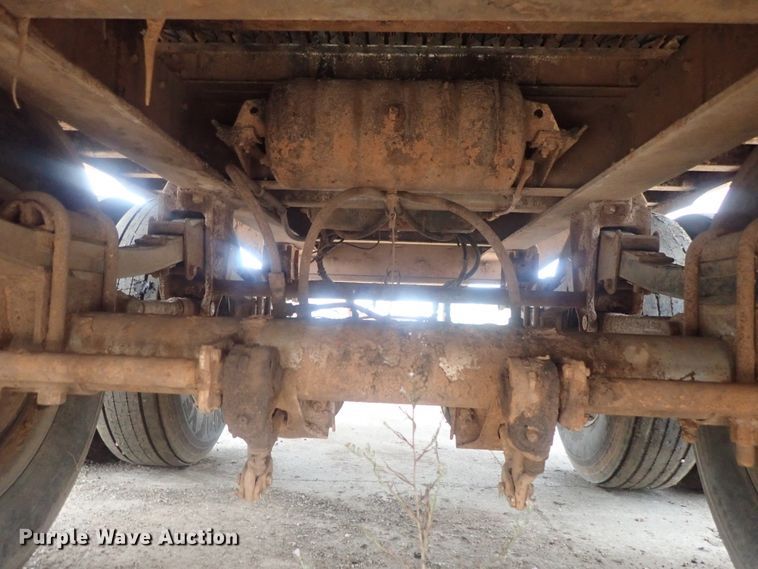 image for item DC1468 2002 Guthrie Wilkens GWFT50 walking floor trailer