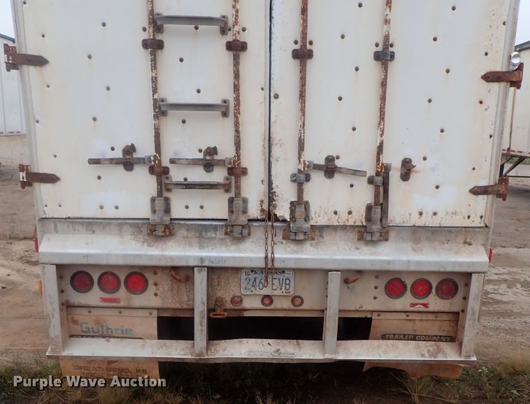 image for item DC1468 2002 Guthrie Wilkens GWFT50 walking floor trailer