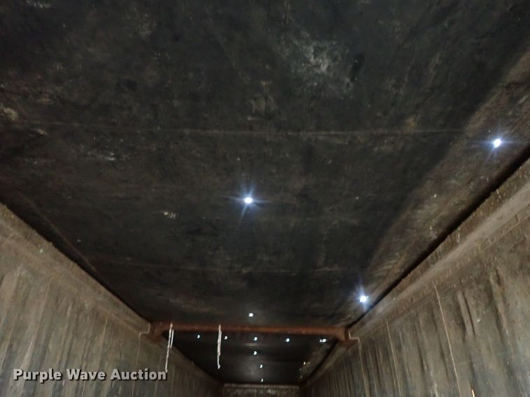 image for item DC1468 2002 Guthrie Wilkens GWFT50 walking floor trailer